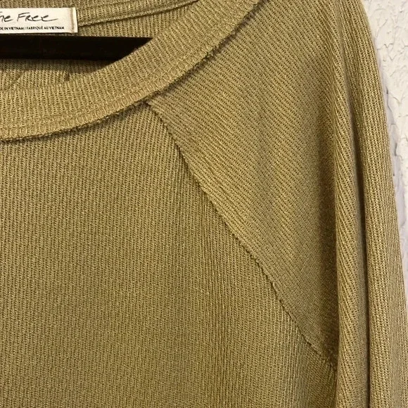 We the Free Snowy Thermal top in Sunstone size XS - Picture 7 of 15